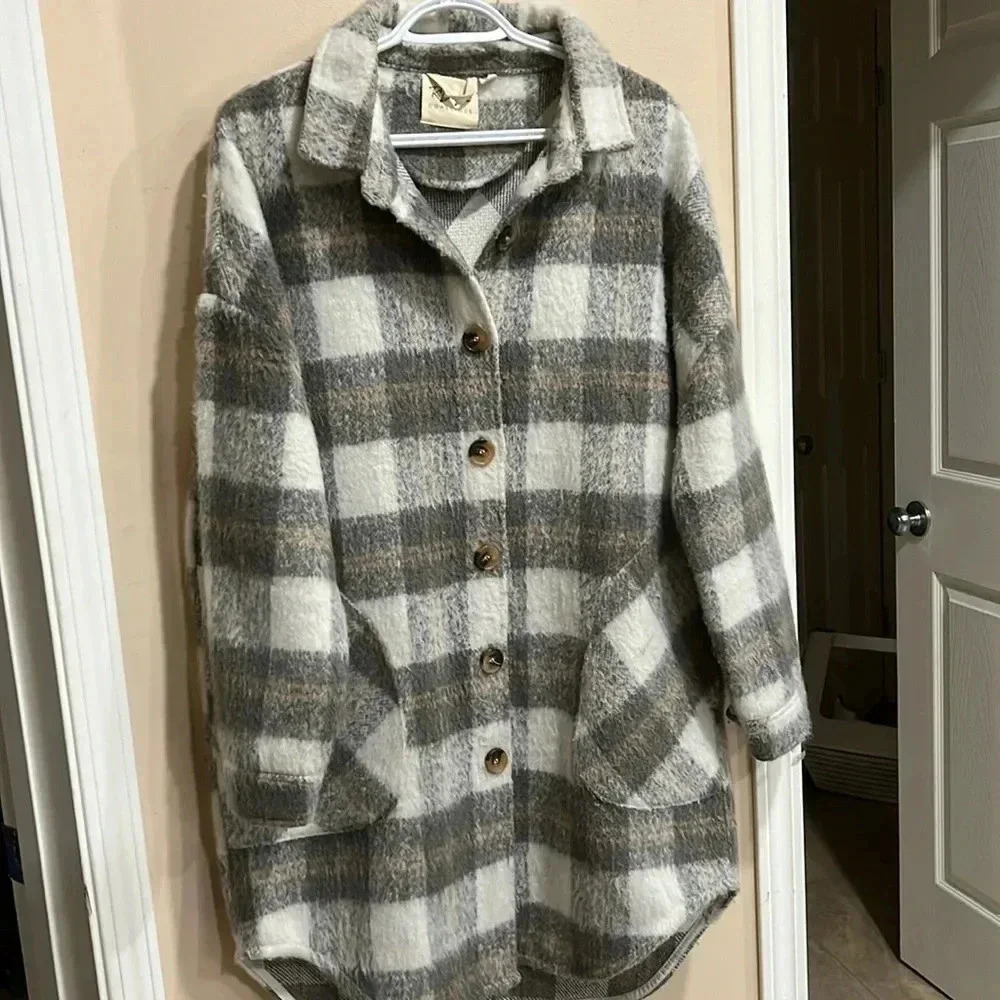RD  STYLE shacket​ - Picture 2 of 6